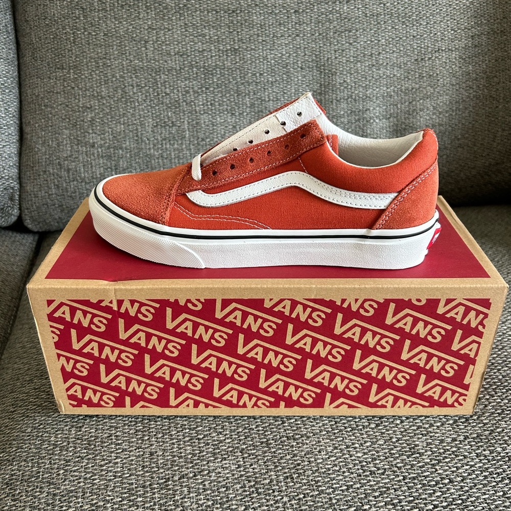 NEW Vans Old Skool Sneakers